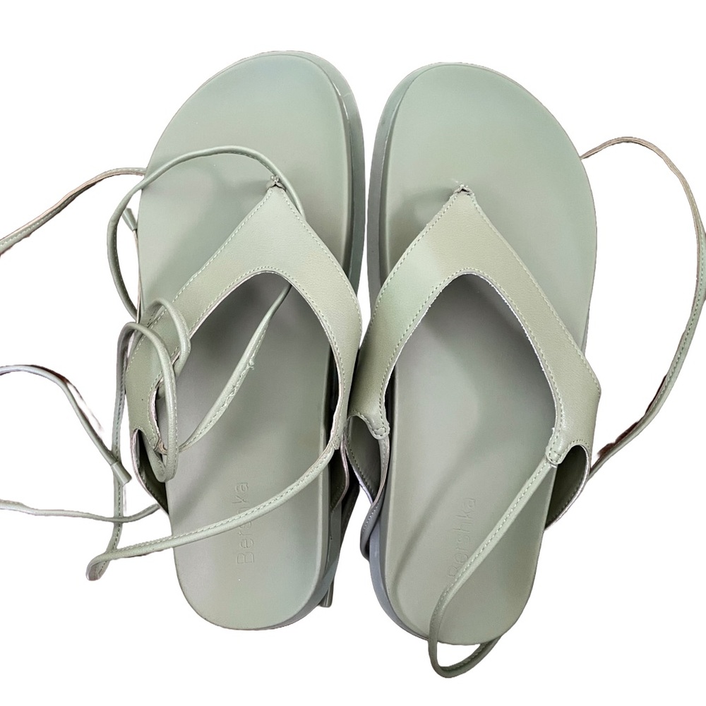 Bershka Khaki chunky lace up sandals